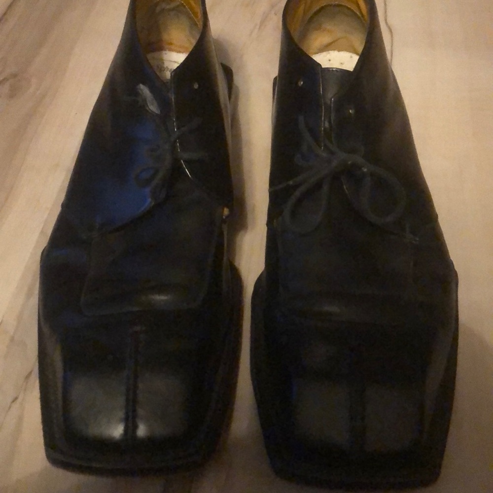 Men’s Giorgio Brutini dress shoes